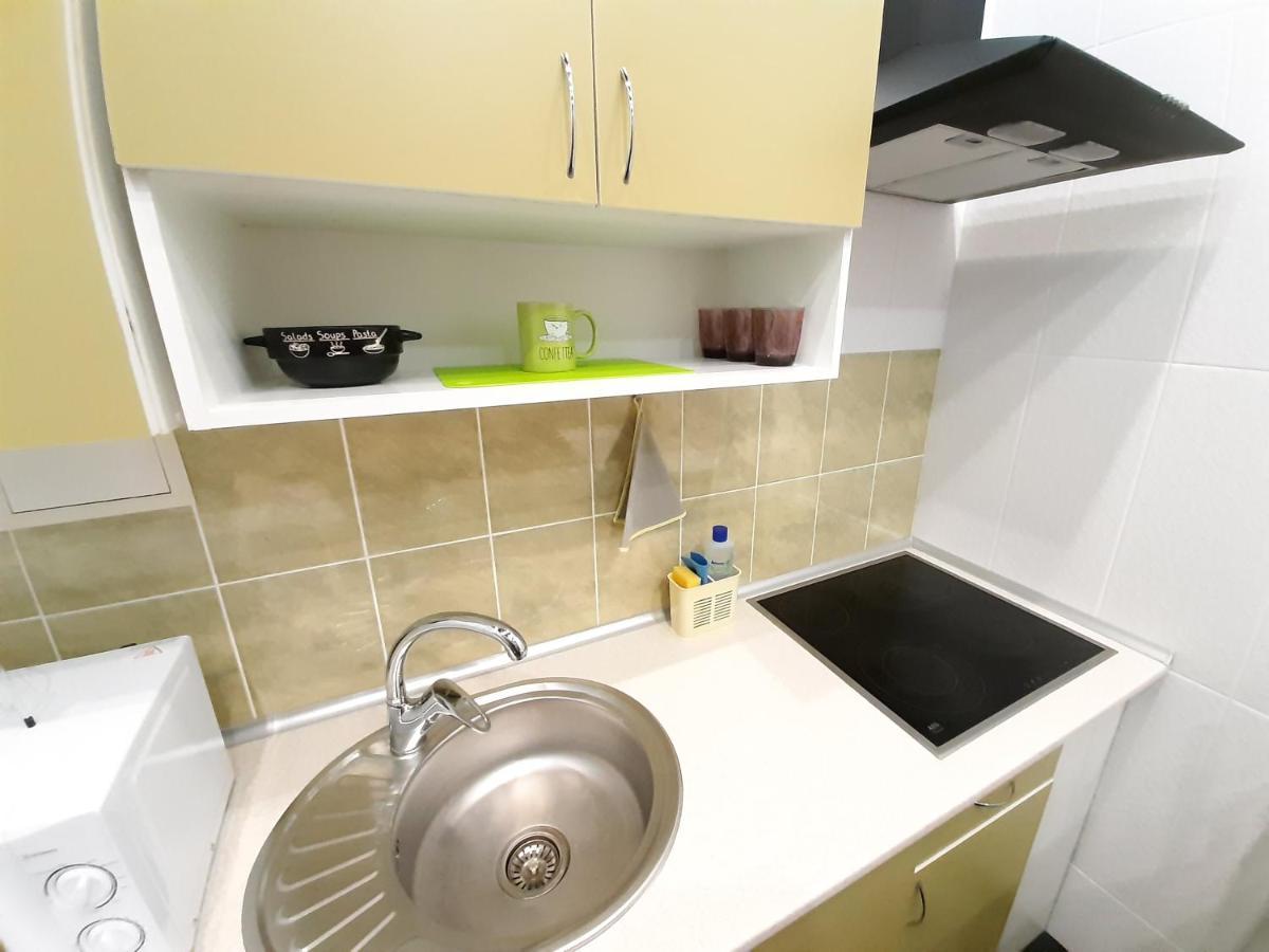 Viva Olive - Студия Со Спальней В Центре Krementsjuk Eksteriør bilde